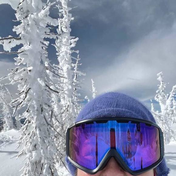 Meet your Posher, Ruth - Picture 1 of 1